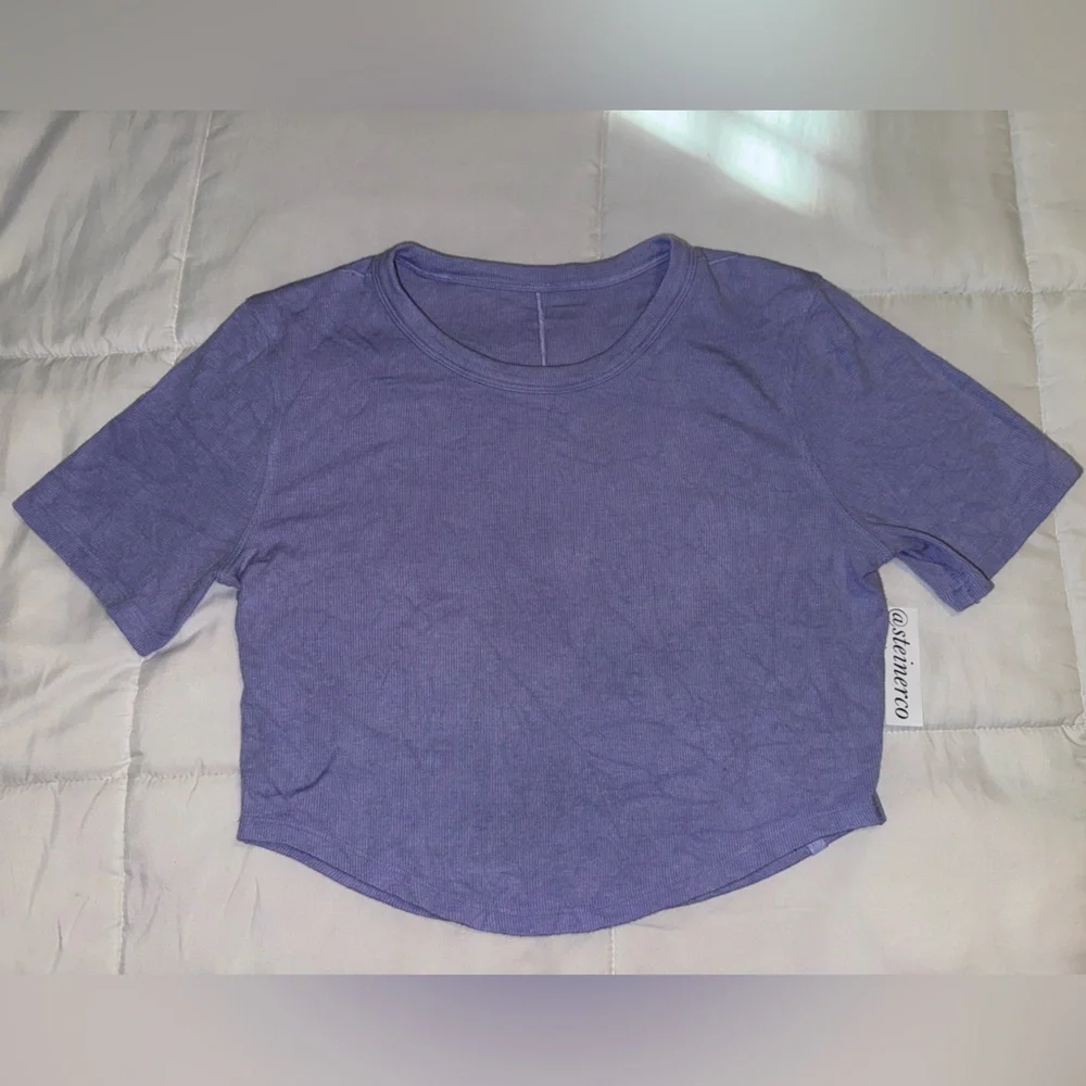 Lululemon Hold Tight Cropped T-Shirt Lilac Smoke Light purple pastel lavender